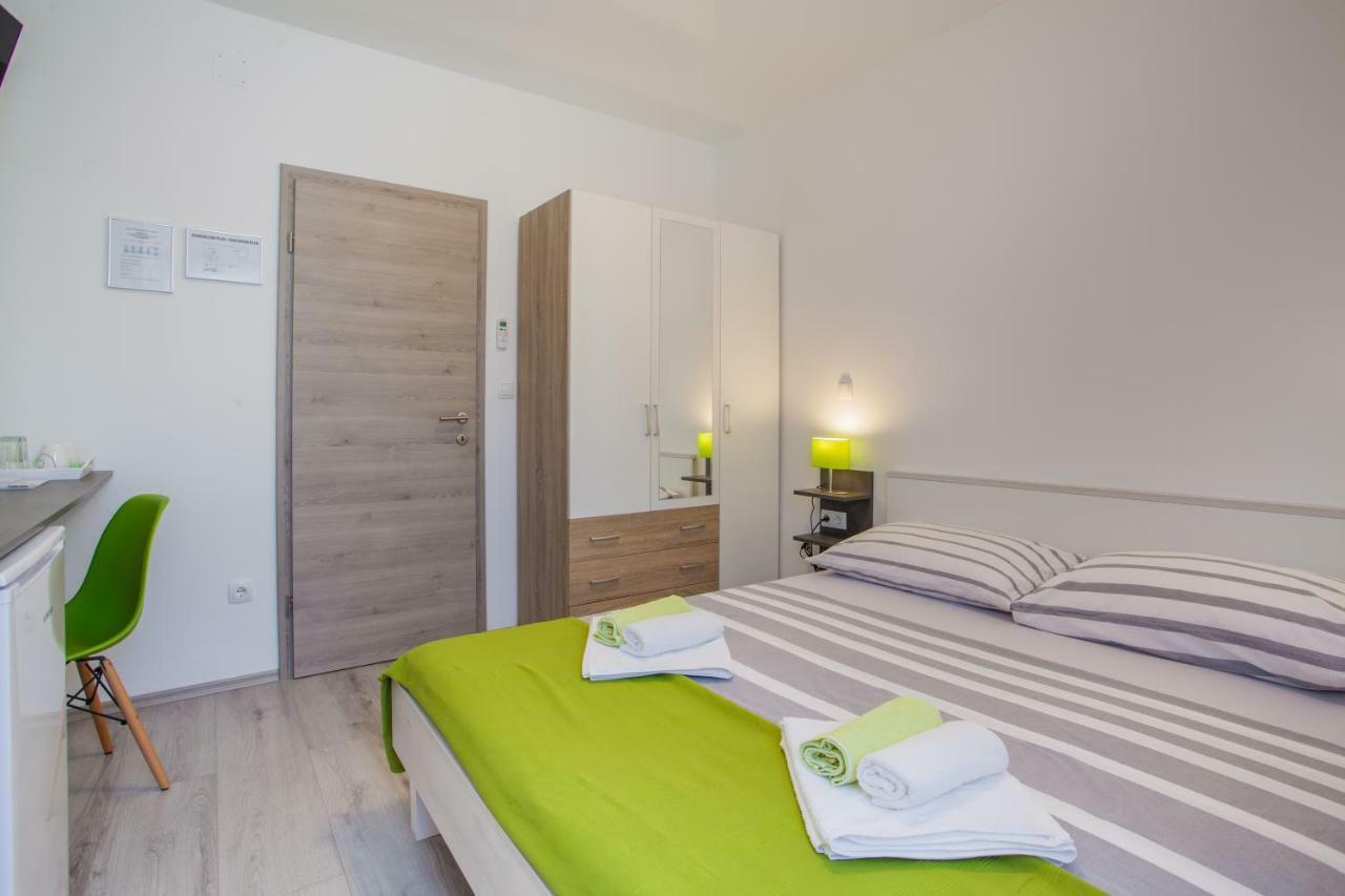 Room Elelina Cres Exterior foto